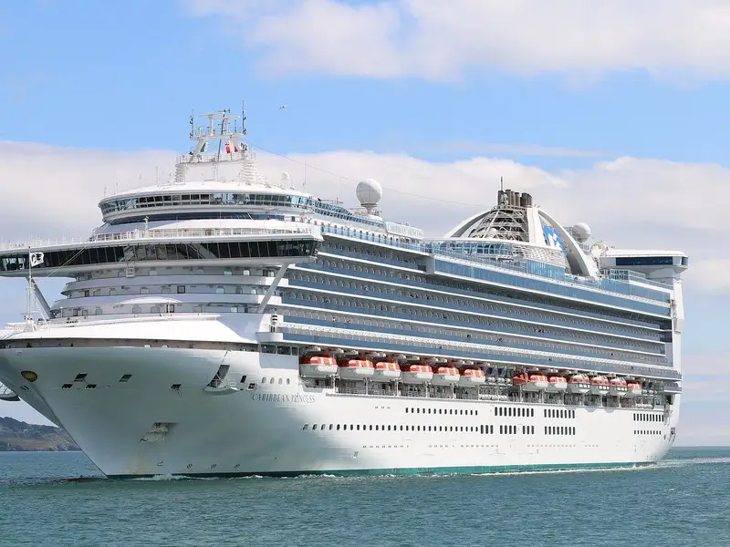 Barco de crucero en el Caribe