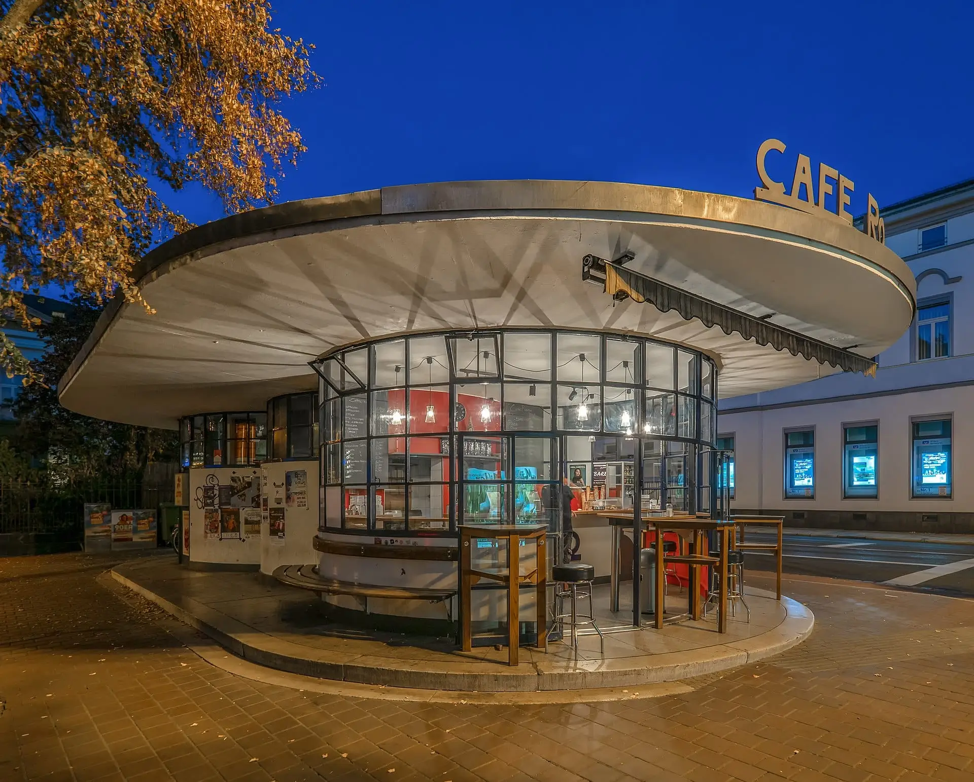 International Cafe