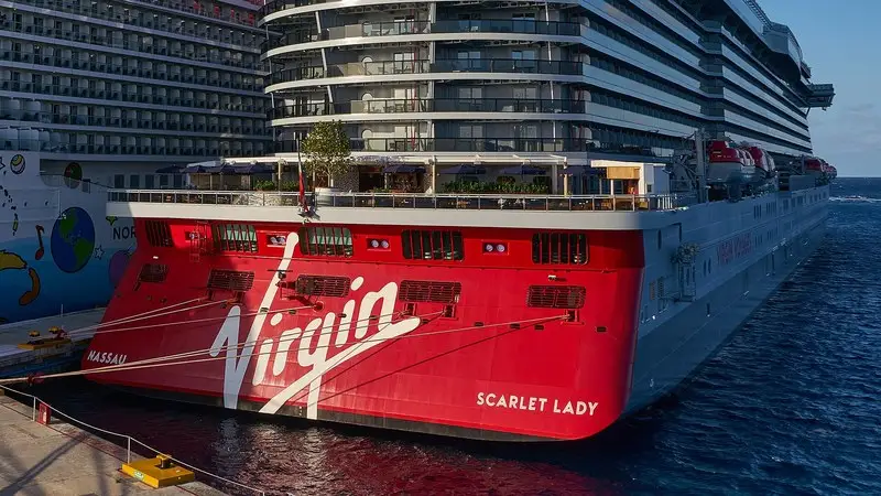 Scarlet Lady